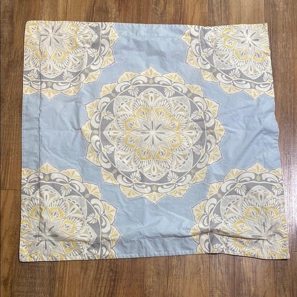 2 Pottery barn cressida medallion Blue, gray, & Yellow pillow sham covers - Picture 5 of 7